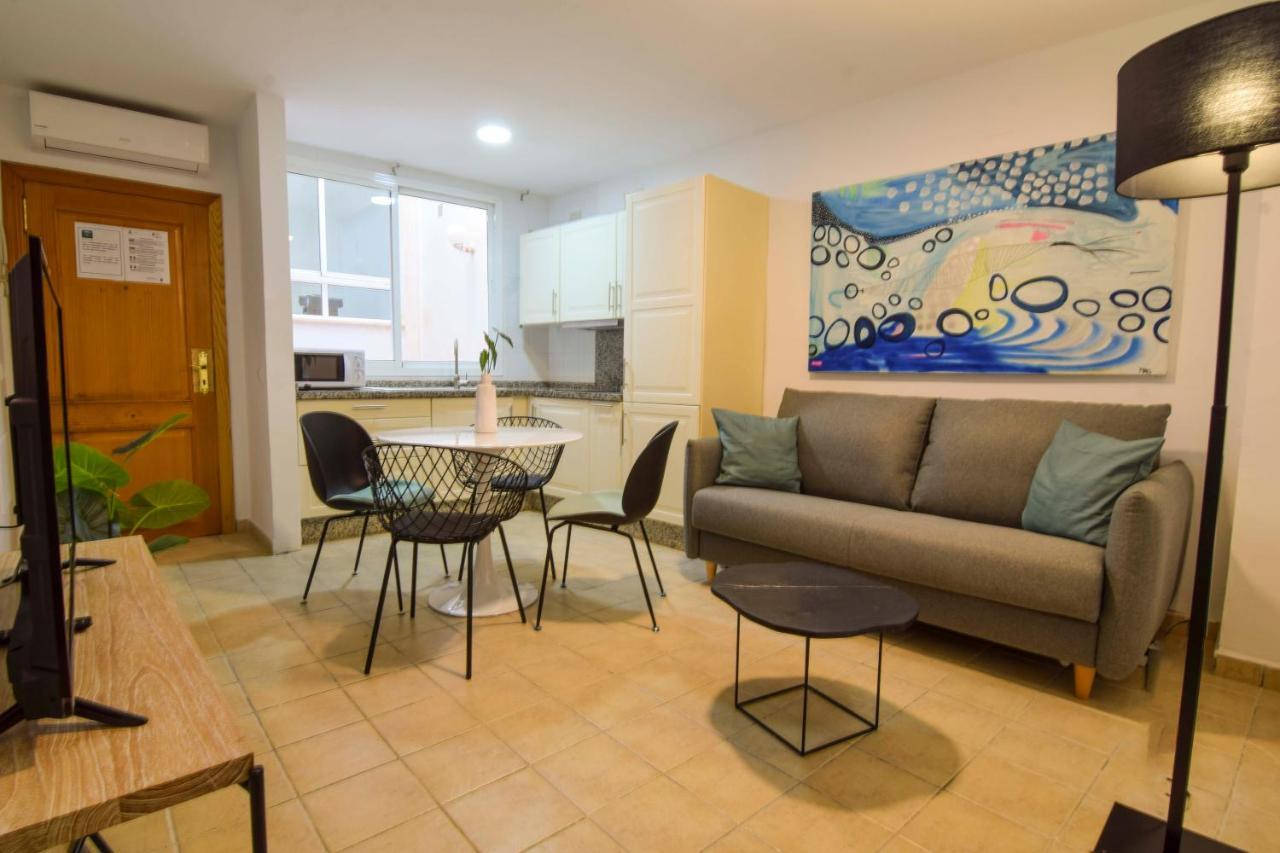 Letmalaga Economy Young Clemens Apartamento Málaga