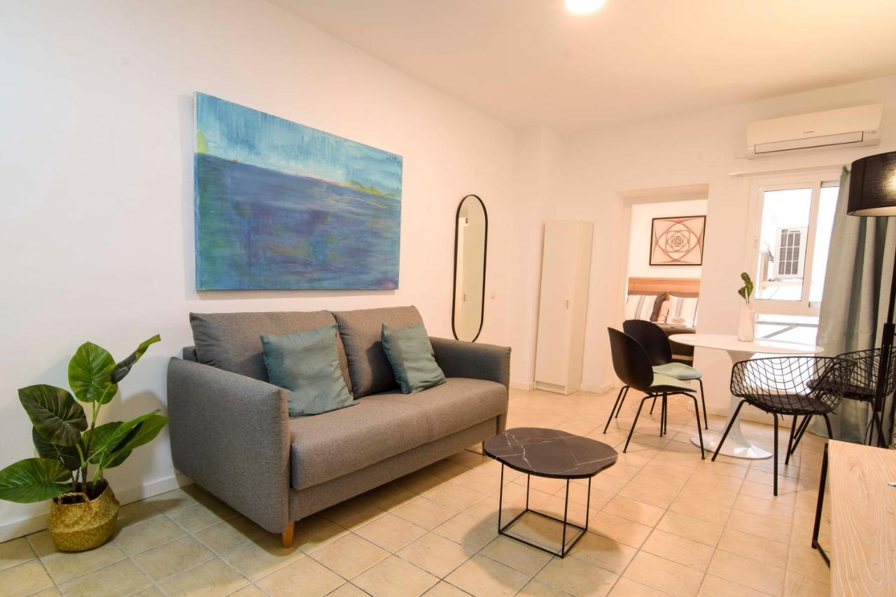 Letmalaga Economy Young Clemens Apartamento Málaga
